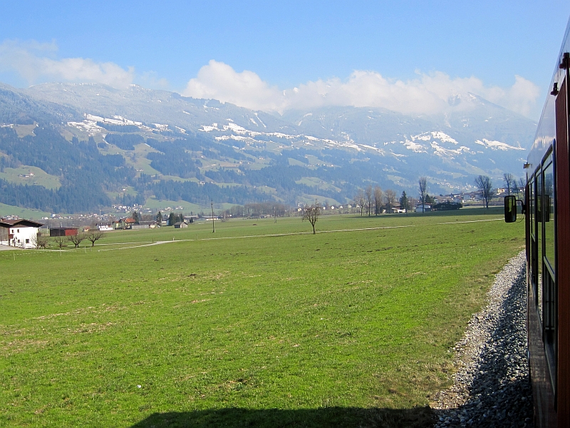 Fahrt mit der Zillertalbahn von Jenbach nach Mayrhofen