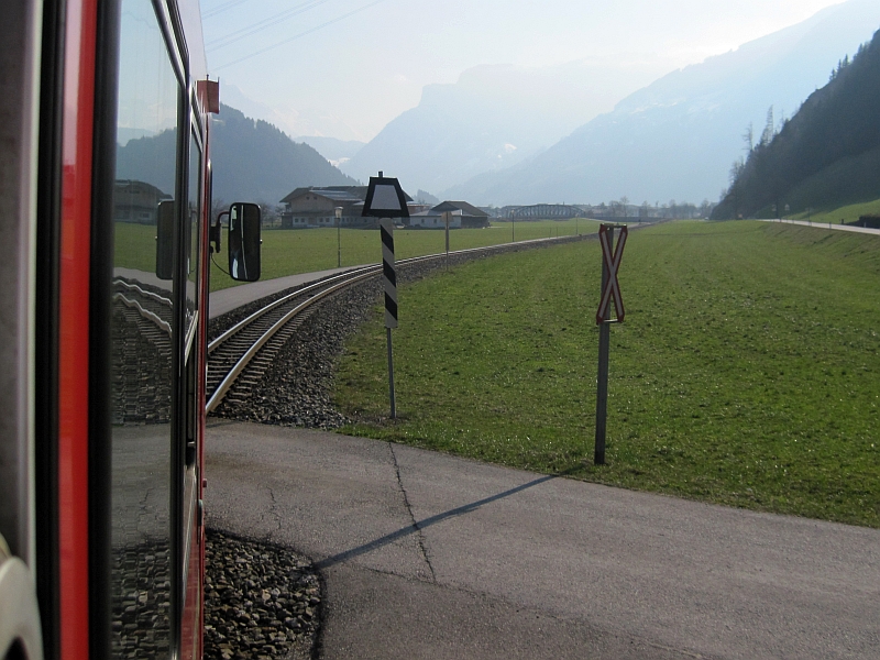 Fahrt mit der Zillertalbahn von Jenbach nach Mayrhofen