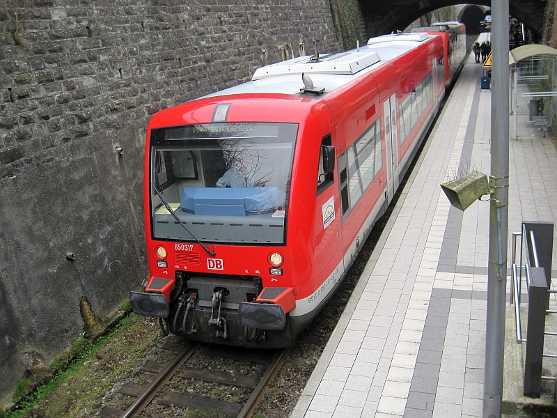 Regionalbahn der Baureihe 650 in Überlingen