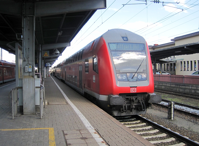 Regional-Express nach Stuttgart in Würzburg