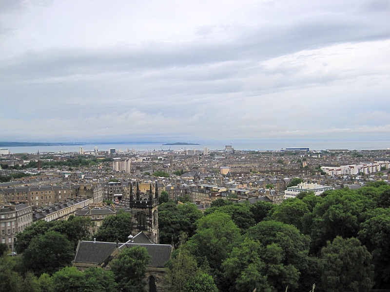 Blick vom Calton Hill über Edinburgh