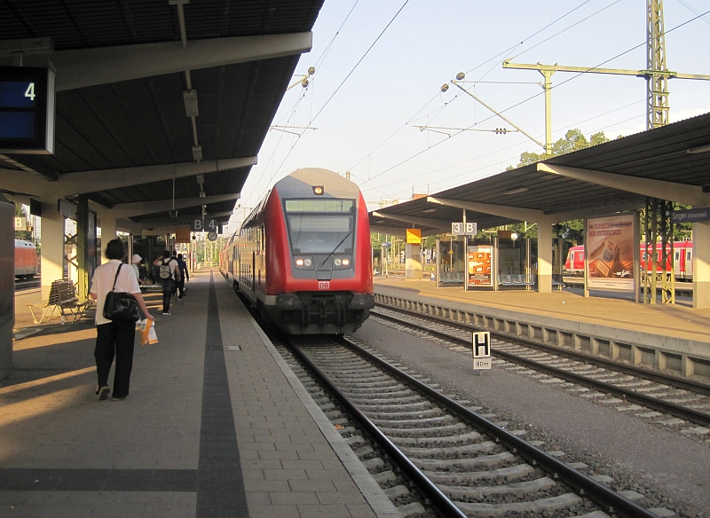 Regionalexpress Schaffhausen-Stuttgart in Singen