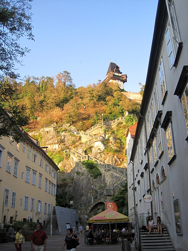 Blick von der Altstadt zum Grazer Uhrturm