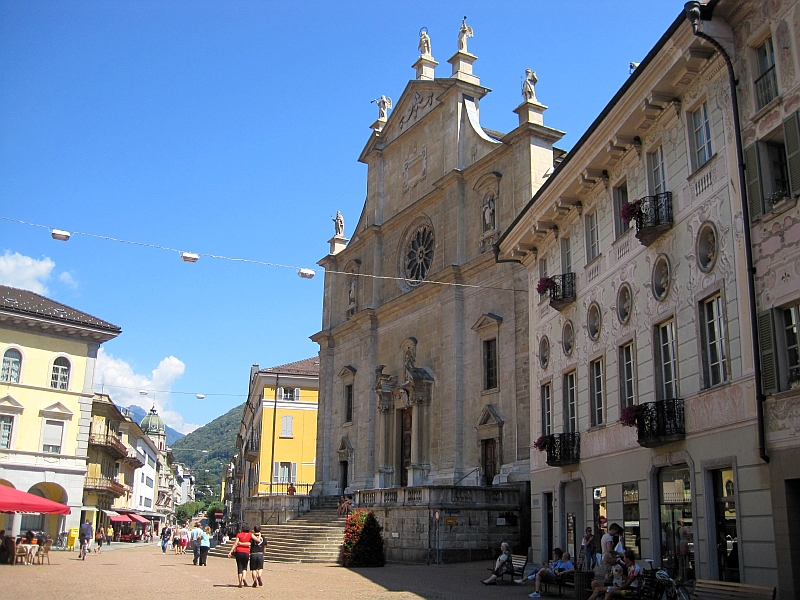  Collegiata (Stiftskirche) Bellinzona