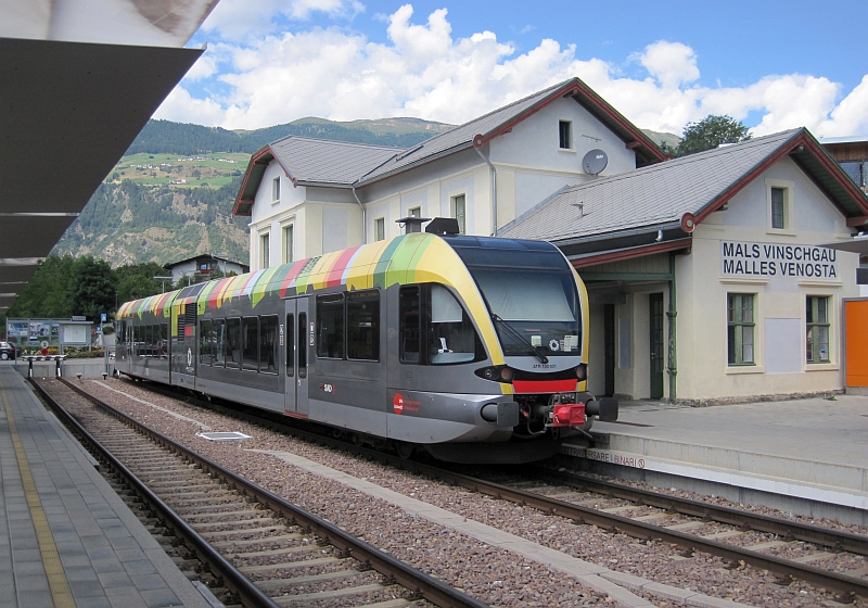 Stadler-GTW der Vinschgaubahn in Mals