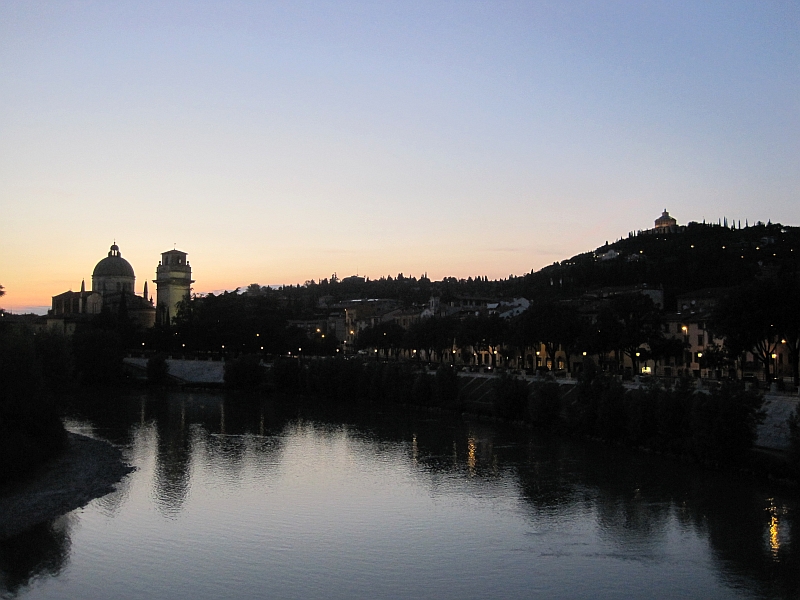 Blick von der Ponte Pietra Verona