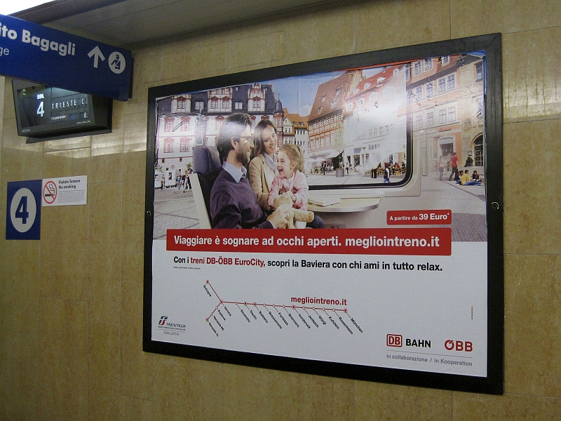 Werbung mit der Altstadt von Coburg für den DB-ÖBB-Eurocity