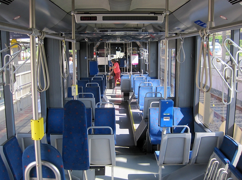 Innenraum des Regio-Sprinters der Rurtalbahn