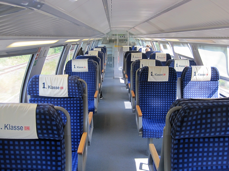 1. Klasse im Doppelstockwagen im NRW-Express (RE1)