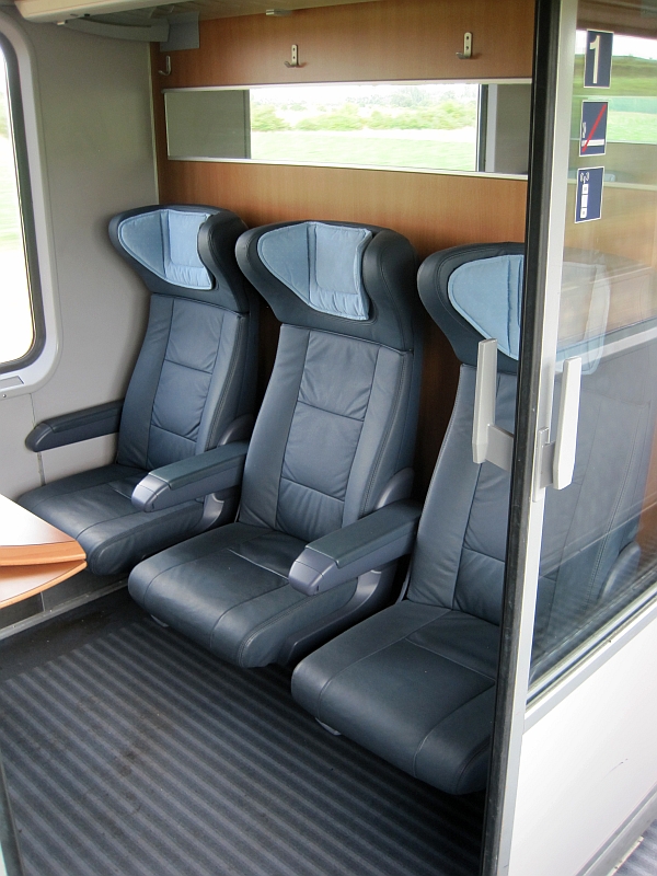 Modernisiertes 1. Klasse-Abteil im Intercity