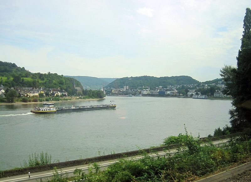Bahnfahrt durch das Rheintal