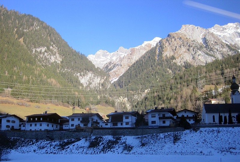 Sonne an der Westrampe der Arlbergbahn