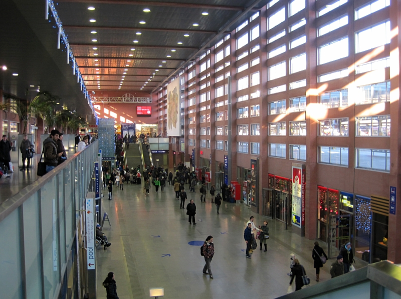 Bahnhofshalle Hauptbahnhof Innsbruck
