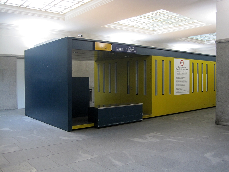Grenzkontrollstelle im Badischen Bahnhof Basel