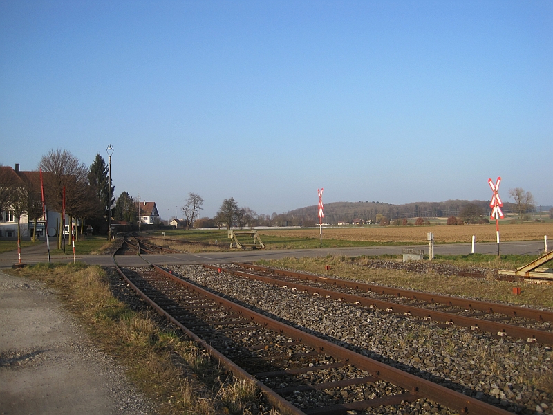 Blick auf die Bahngleise Richtung Singen