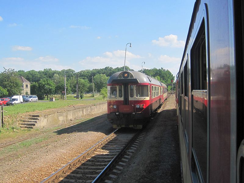 Begegnung mit einem Gegenzug der ČD-Baureihe 854