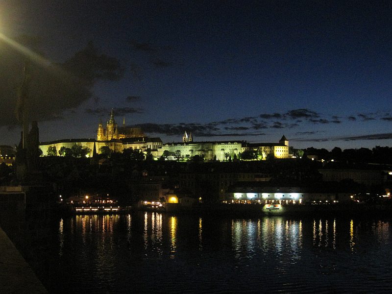 Prager Burg am Abend