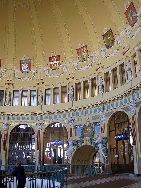 Historische Bahnhofshalle Prag