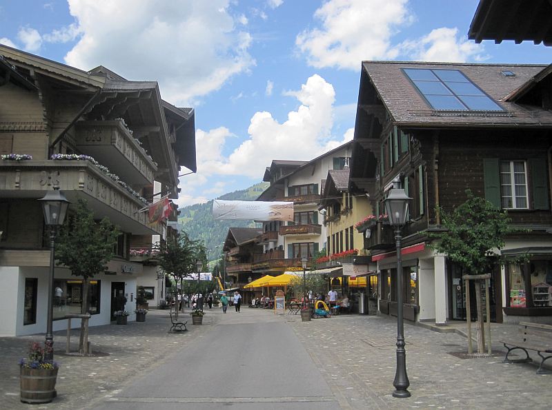 Promenade in Gstaad