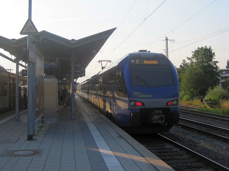 Meridian-Triebzug in Holzkirchen