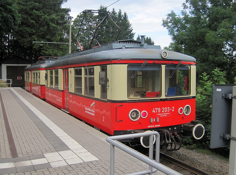 Triebwagen der Baureihe 479 in Cursdorf