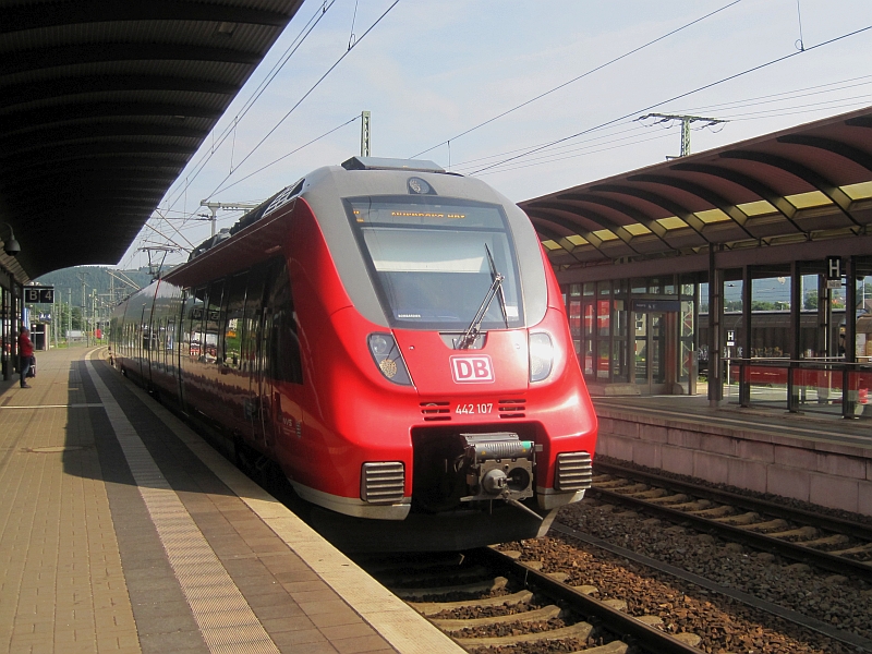 Einfahrt Talent 2 Franken-Thüringen-Express in Saalfeld