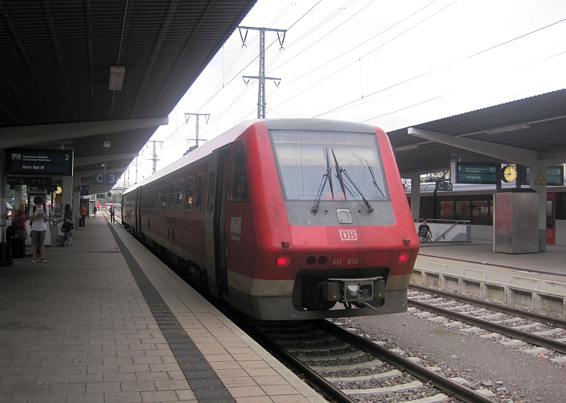 Dieseltriebwagen der Baureihe 611 in Singen