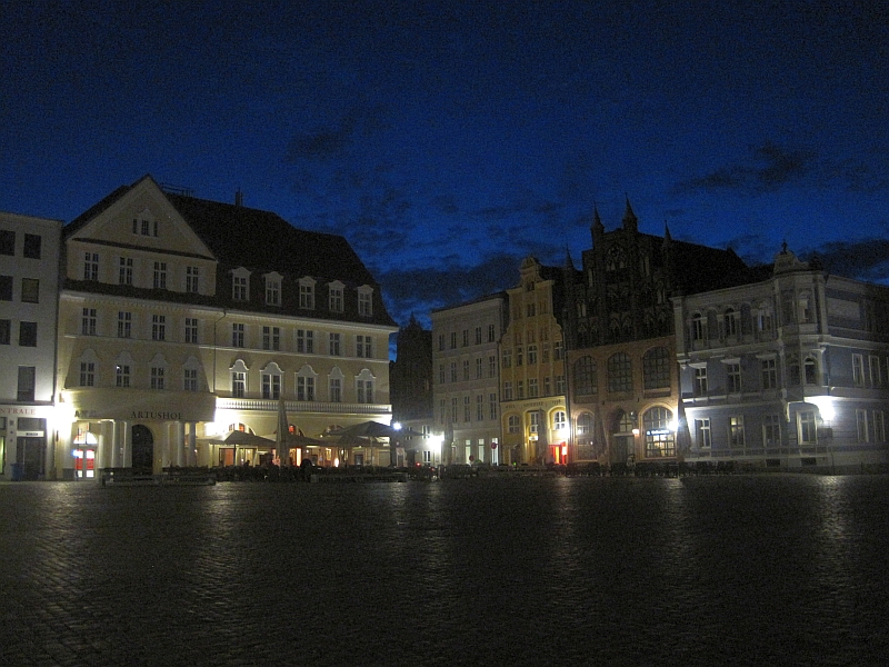 Alter Markt von Stralsund bei Nacht