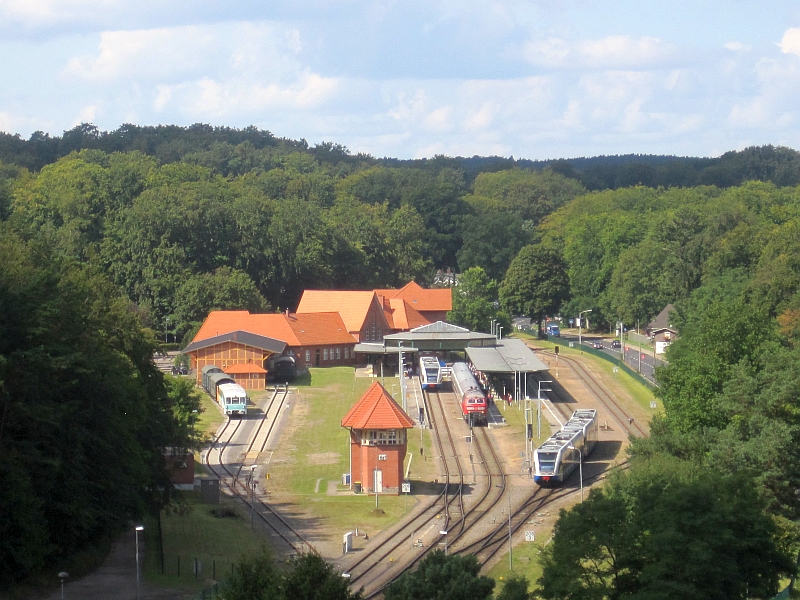 Blick vom Aussichtsturm zum Bahnhof Heringsdorf