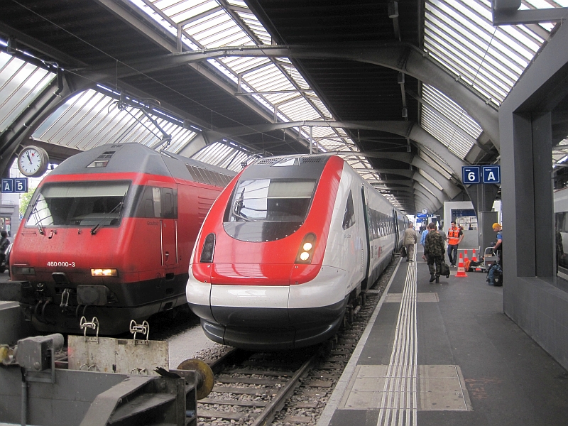 ICN im Hauptbahnhof Zürich
