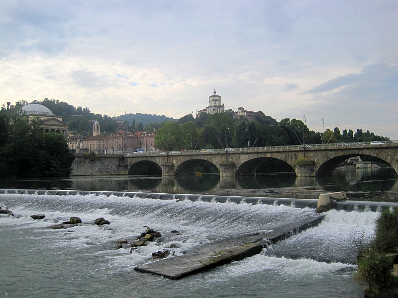 Ponte Vittorio Emanuele I über den Po