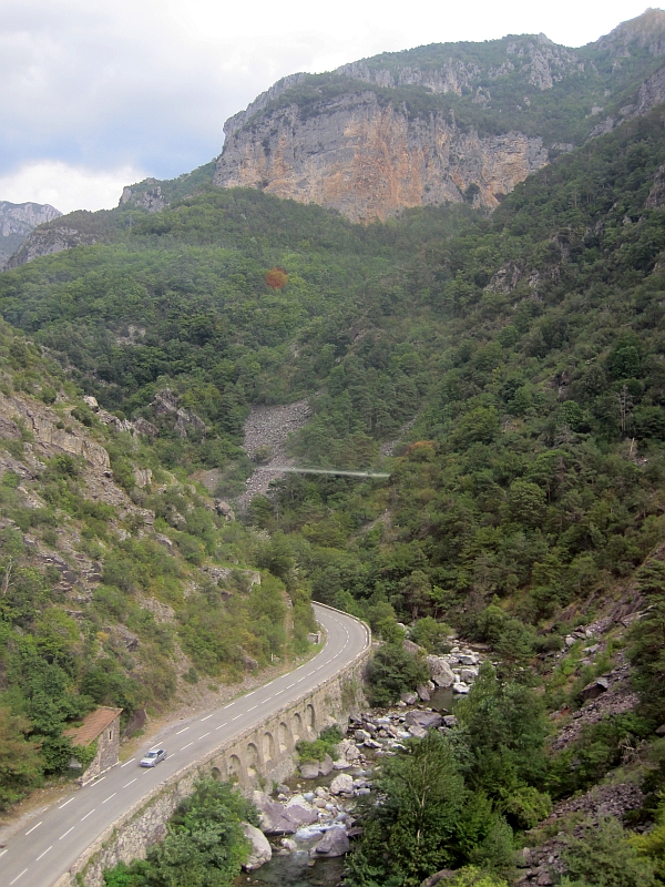 Fahrt über den Viaduc de Scarassoui