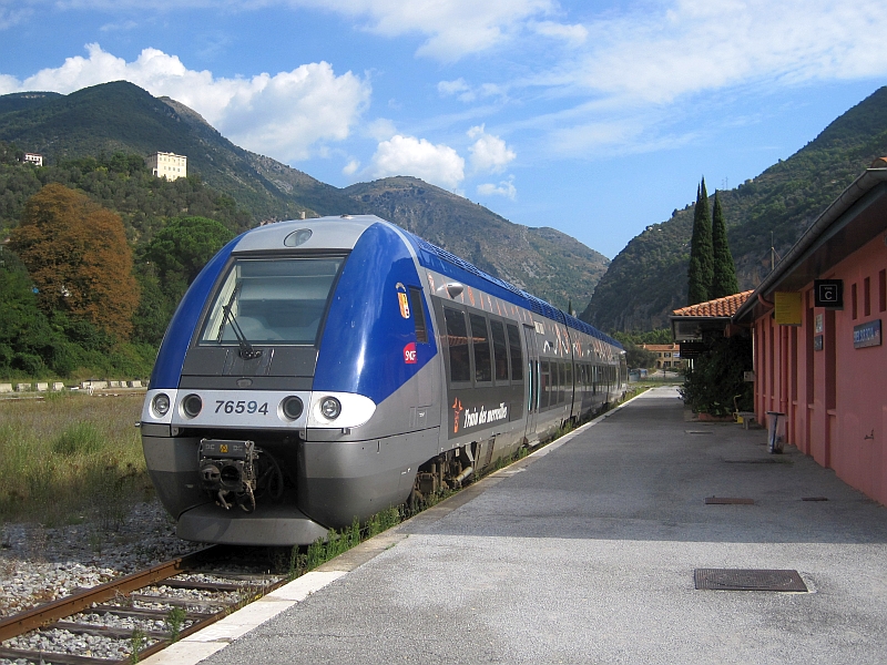 Dieseltriebwagen der Reihe AGC / X 76500