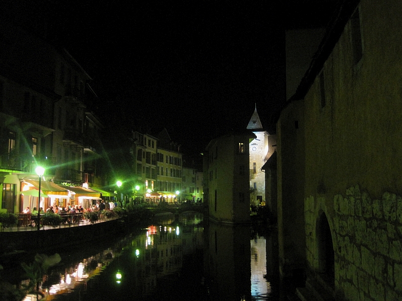 Abendstimmung in der Altstadt von Annecy