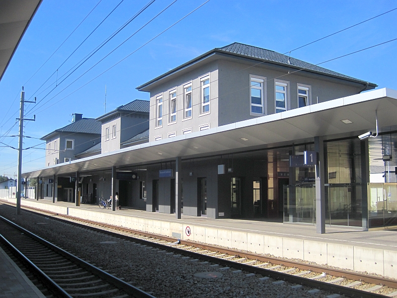 Bahnhofsgebäude Neumarkt-Kallham
