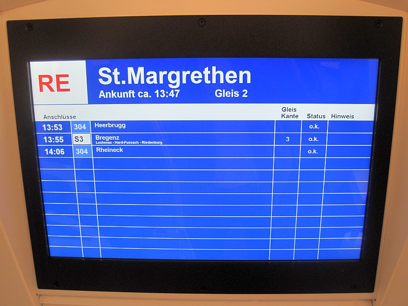 Display mit Umsteigeverbindungen im SBB-Regio-Dosto