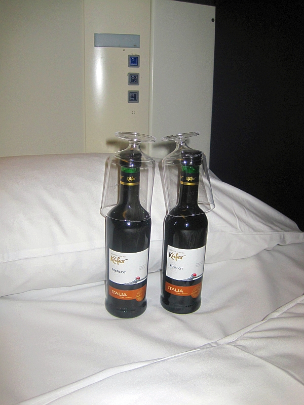 Rotwein für Schlafwagengäste der CNL