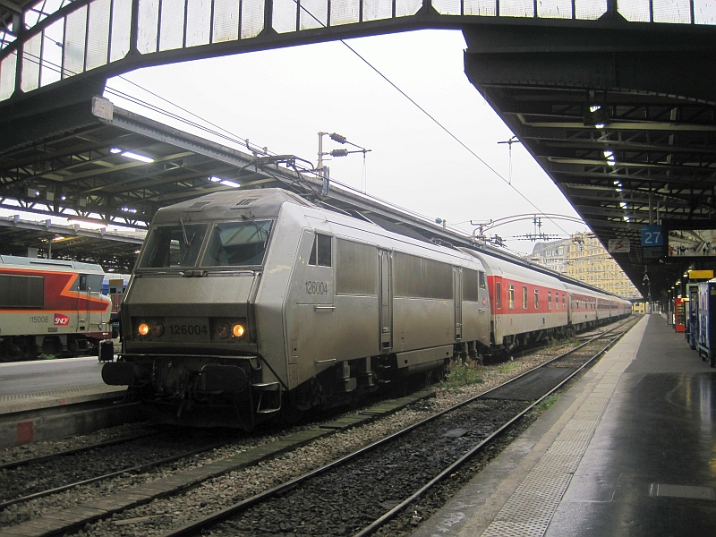 CNL nach der Ankunft im Bahnhof Paris Est