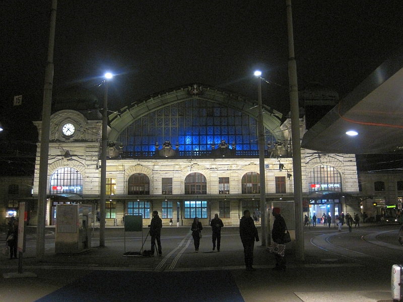 Bahnhof Basel SBB bei Nacht