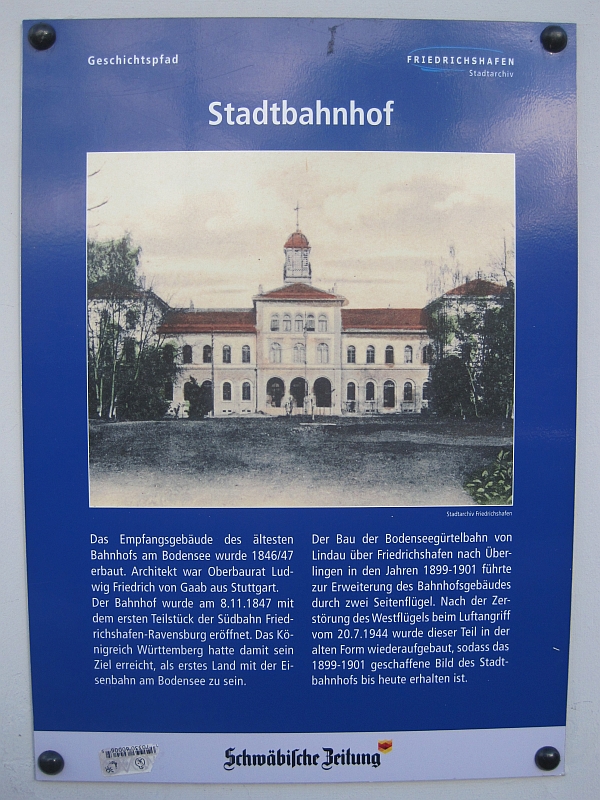Informationstafel zur Geschichte des Stadtbahnhofs Friedrichshafen