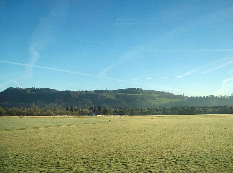 Blick aus dem Zugfenster zwischen Bern und Thun