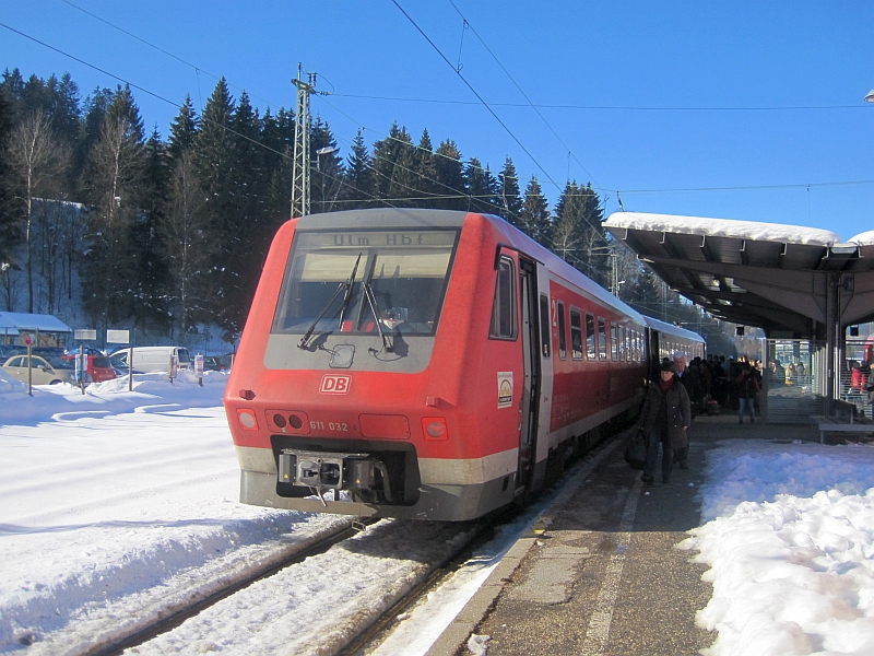 Dieseltriebzug der Baureihe 611 in Neustadt (Schwarzwald)
