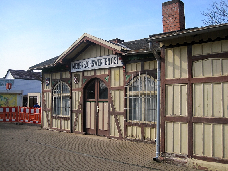 Bahnhofsgebäude am Haltepunkt Niedersachswerfen Ost