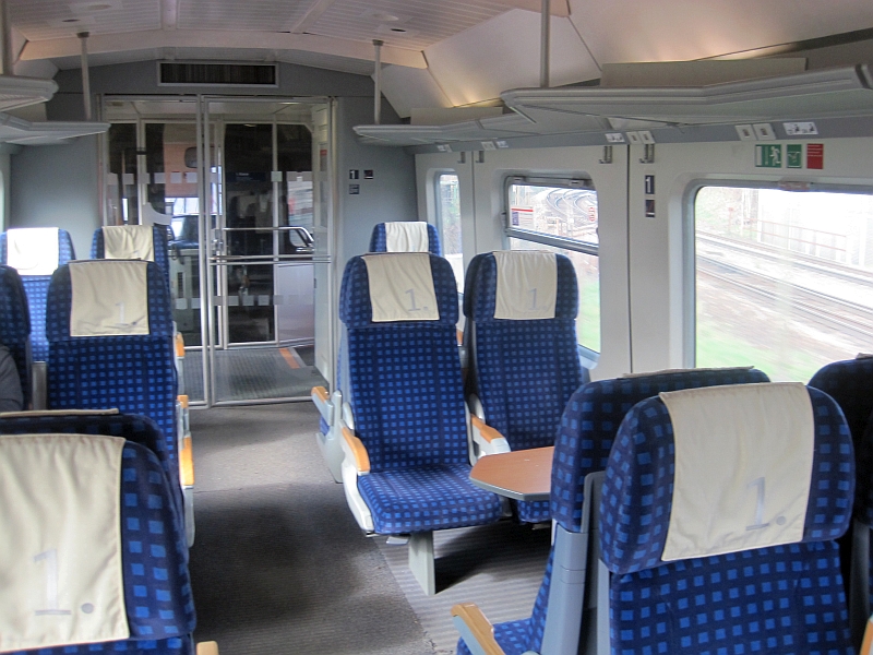 Innenbild Erste Klasse im Dieseltriebzug der Baureihe 611