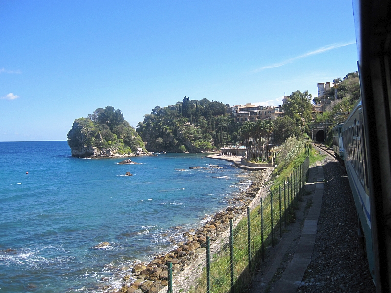 Küste zwischen Messina und Taormina