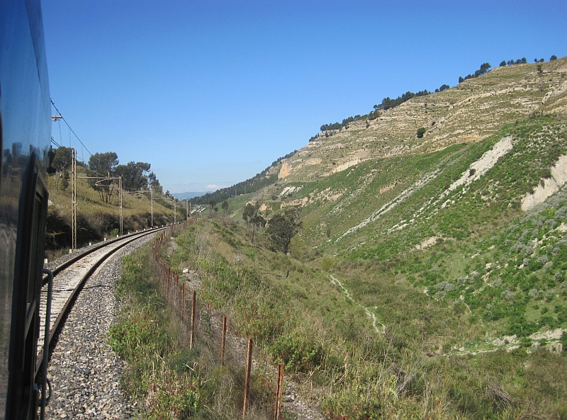 Bahnstrecke durch die Monti Erei