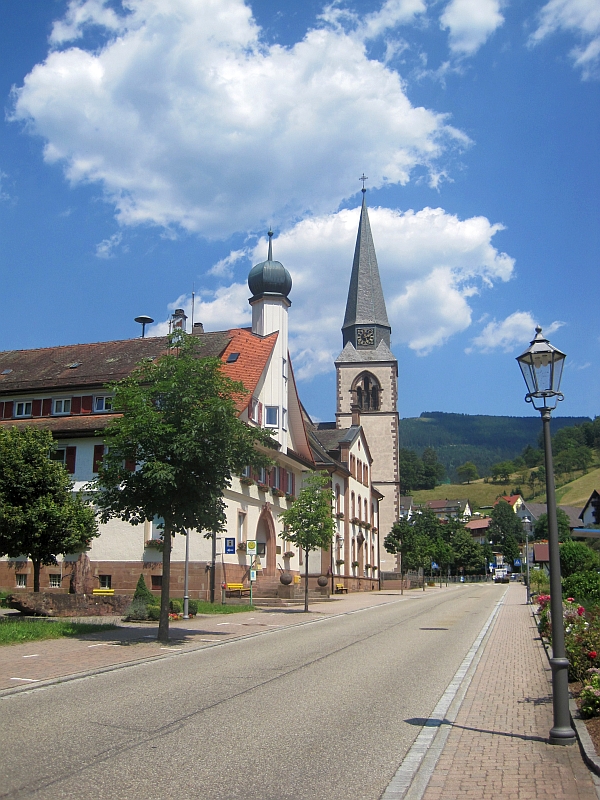 Rathaus und Kirche Bad Griesbach