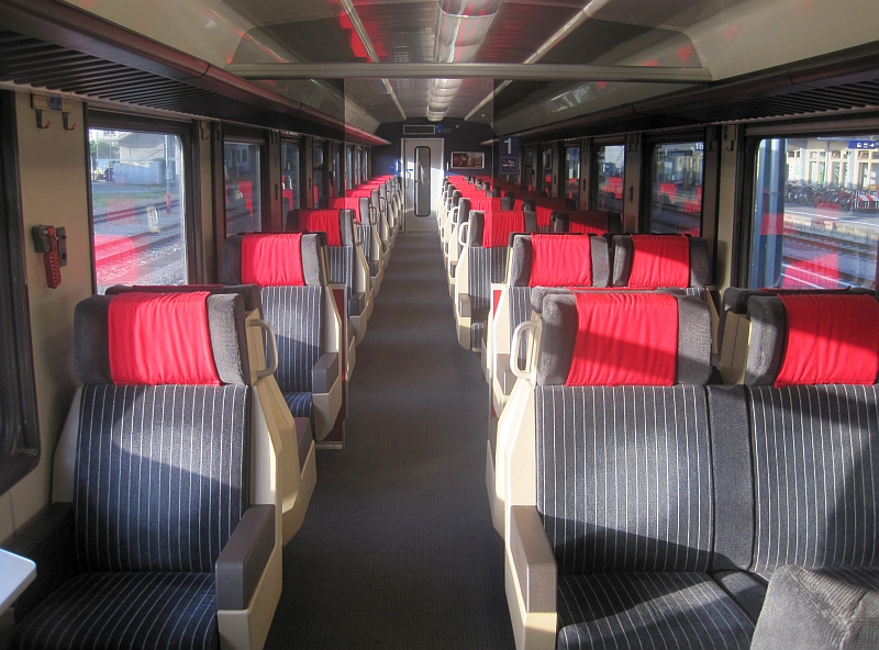 Erste Klasse-Wagen im Interregio (EW-IV-Pendelzug)