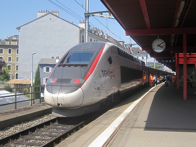 TGV POS von Lyira im Bahnhof Genf