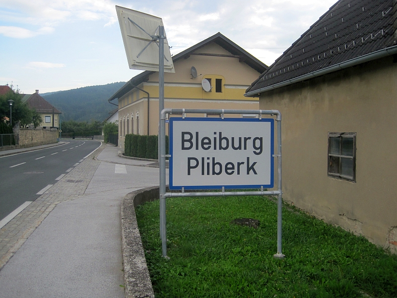Zweisprachige Ortstafel Bleiburg / Pliberk